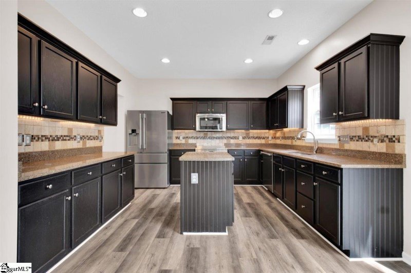 Property image 3 at 17 HARTWELL Drive, Simpsonville, SC 29681