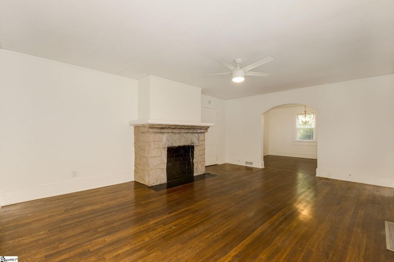 Property image 4 at 208 Brookside Road, Spartanburg, SC 29301