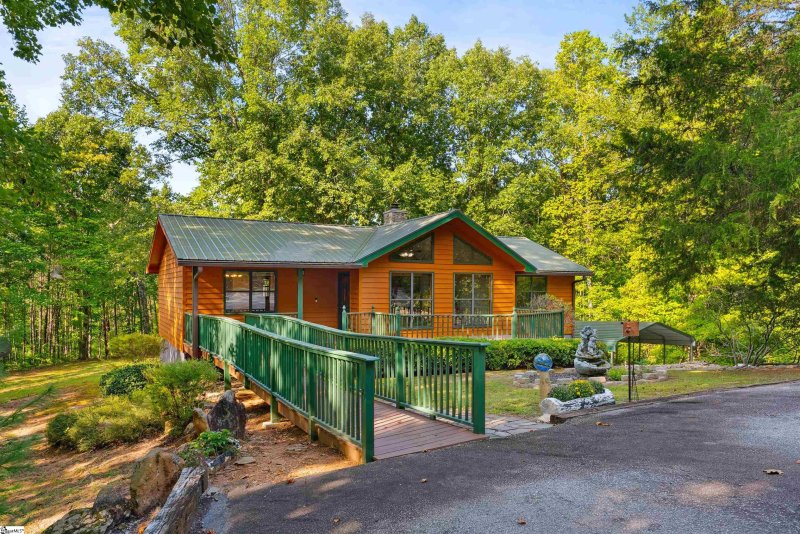 Property image 2 at 106 Waucondo Trail, Pickens, SC 29671