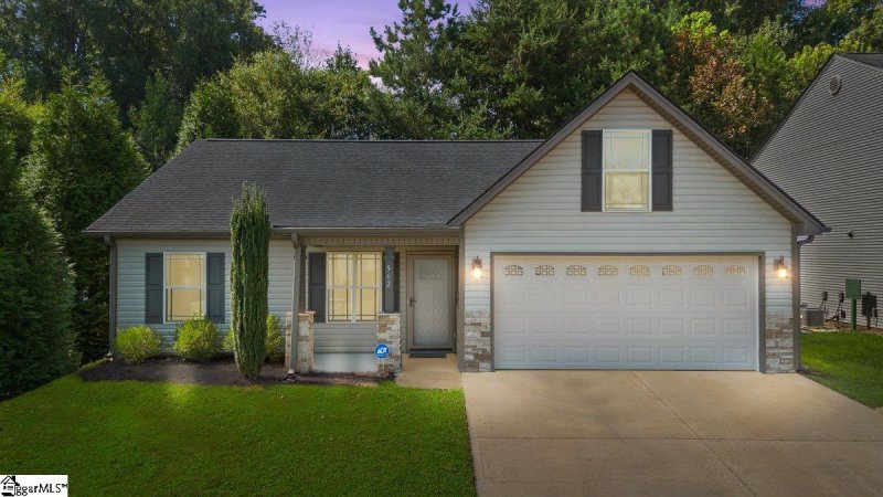 Property image 2 at 562 Chastine Drive, Spartanburg, SC 29301