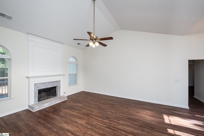 Property image 4 at 12 Heather Stone Court, Simpsonville, SC 29680