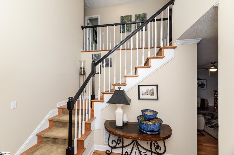 Property image 2 at 5 Grape Vine Court, Greenville, SC 29607-5848