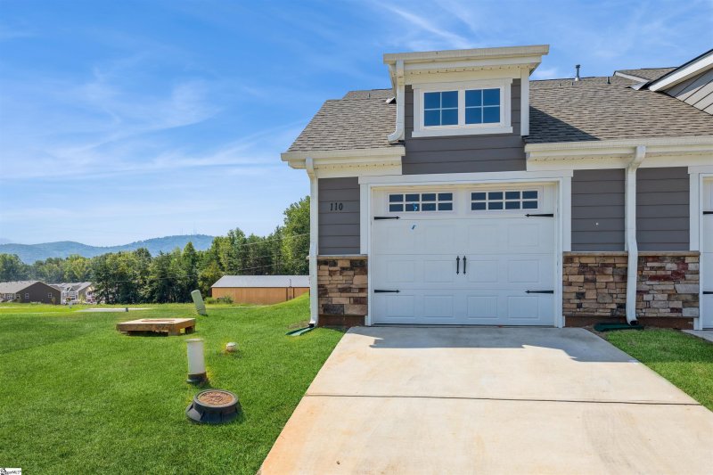 Property image 3 at 110 Gaskins Trail, Travelers Rest, SC 29690