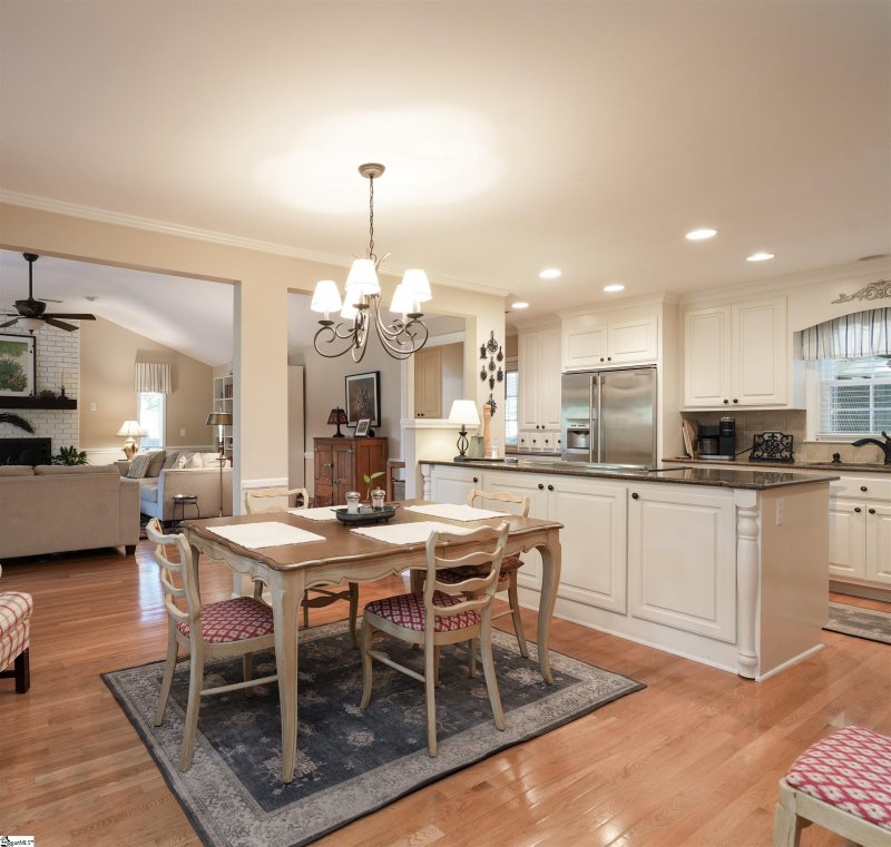 Property image 5 at 518 Lancelot Drive, Simpsonville, SC 29681