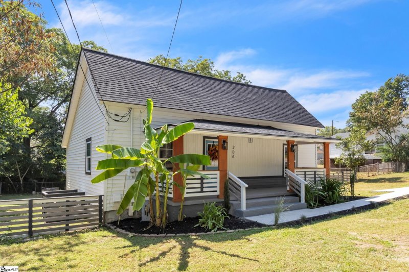Property image 3 at 206 S 7th Street, Easley, SC 29640-3426