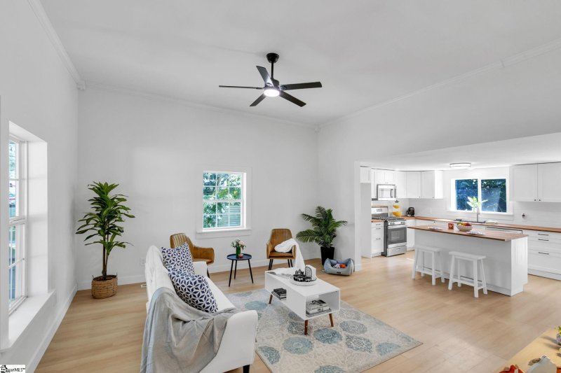 Property image 5 at 206 S 7th Street, Easley, SC 29640-3426