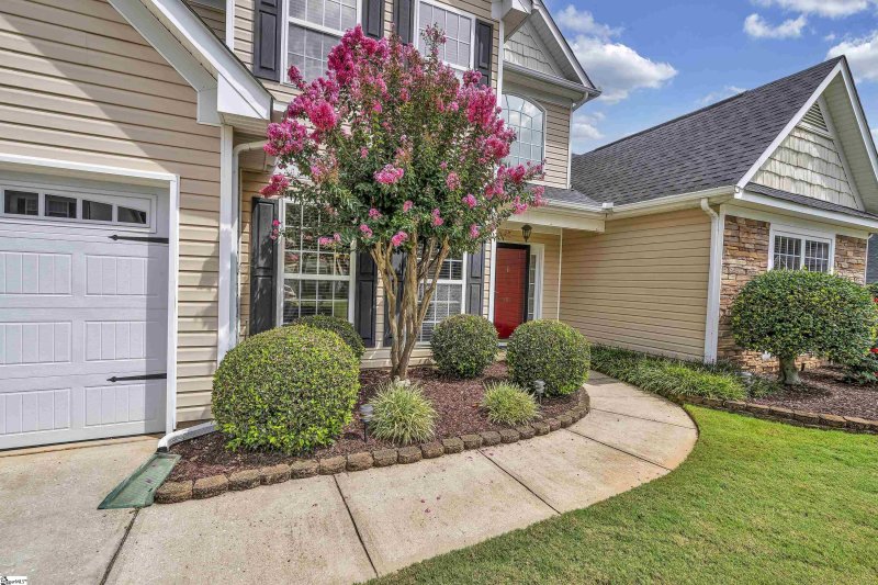 Property image 3 at 403 Summergreen Way, Greenville, SC 29607