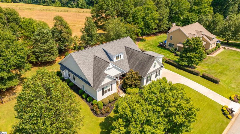 Property image 5 at 209 Watkins Farm Drive, Greer, SC 29651