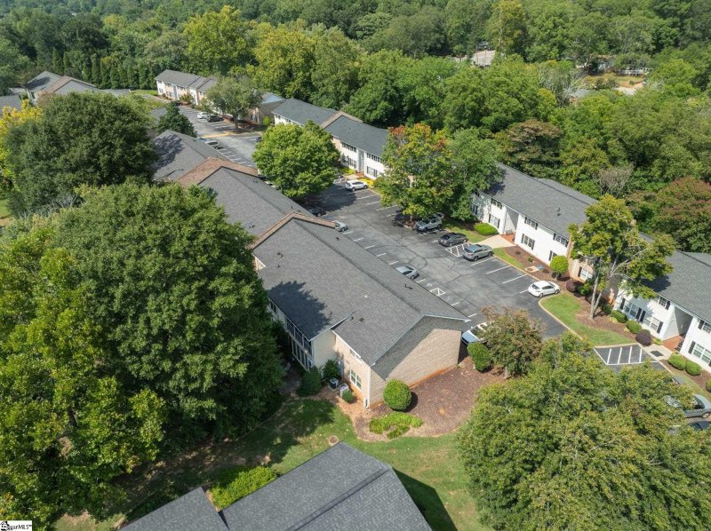 Property image 2 at 925 Cleveland Street, Greenville, SC 29601