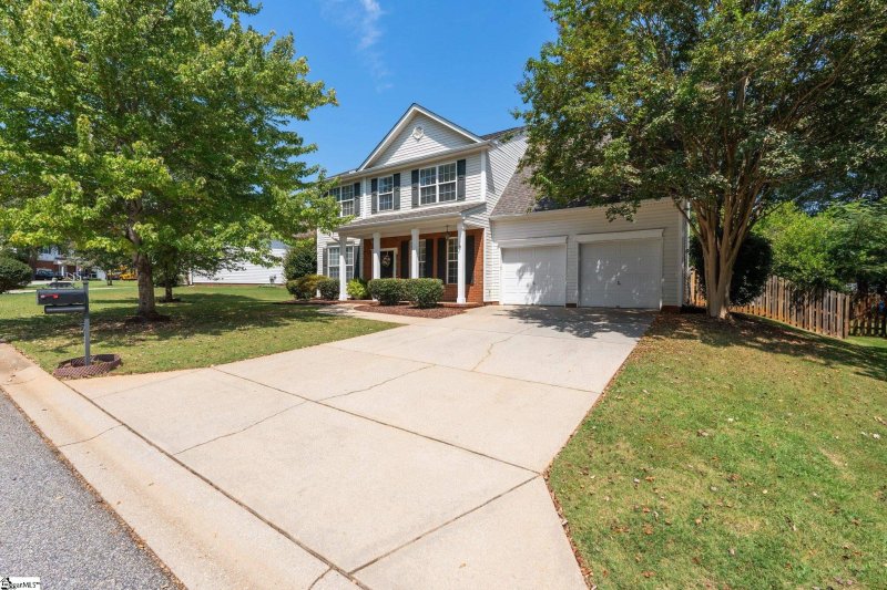 Property image 2 at 327 Waterton Way, Simpsonville, SC 29680