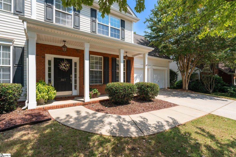 Property image 3 at 327 Waterton Way, Simpsonville, SC 29680