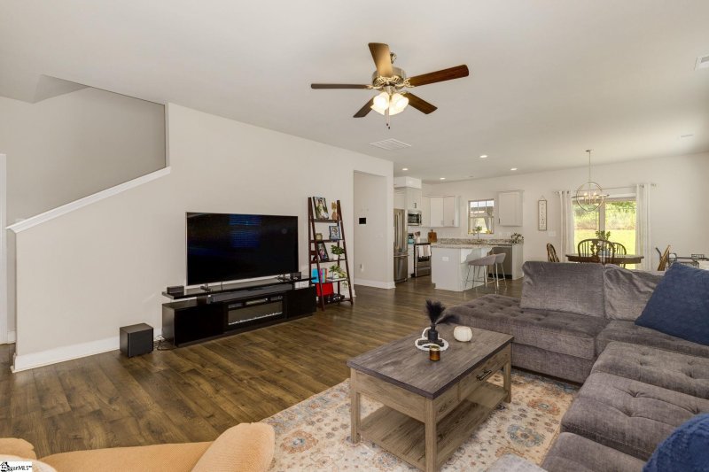 Property image 4 at 100 Hershey Drive, Piedmont, SC 29673