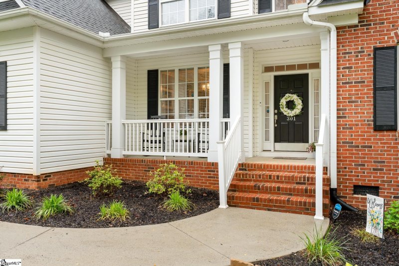 Property image 3 at 301 S Artillery Court, Piedmont, SC 29673