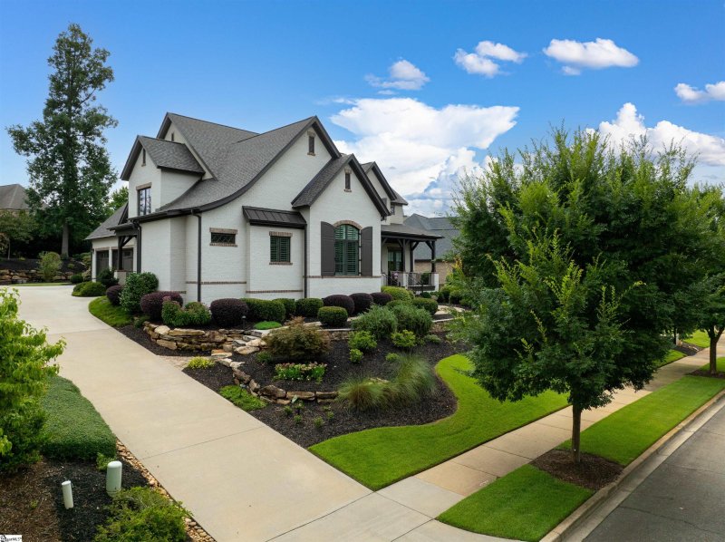 Property image 2 at 103 Welling Circle, Greenville, SC 29607