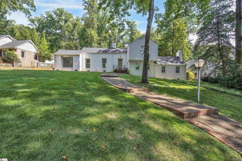 Property image 2 at 107 Brookside Way, Greenville, SC 29605