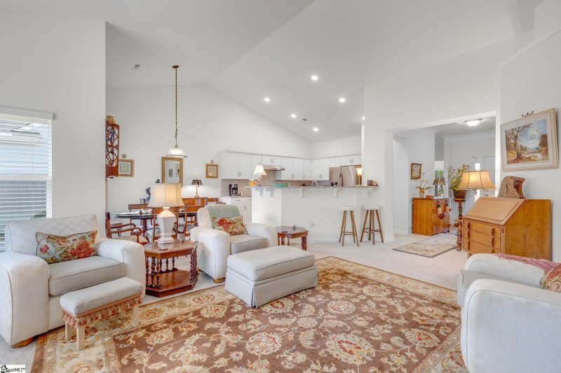 Property image 3 at 24 Merrymount Drive, Simpsonville, SC 29681