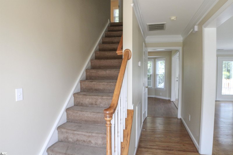 Property image 3 at 1 Golden Oak Court, Simpsonville, SC 29681