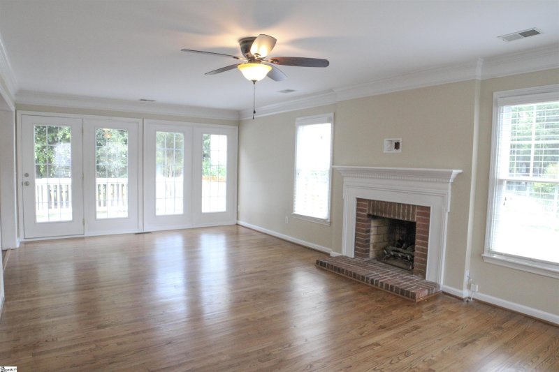 Property image 4 at 1 Golden Oak Court, Simpsonville, SC 29681