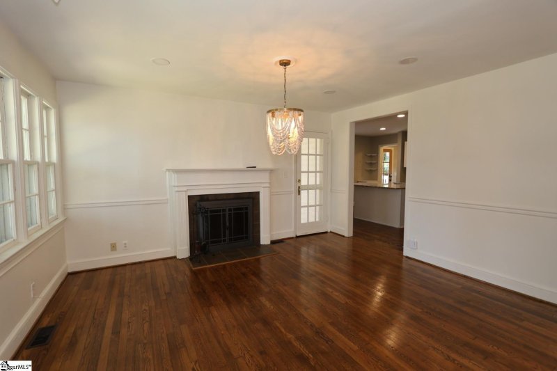 Property image 3 at 217 Landwood Avenue, Greenville, SC 29607