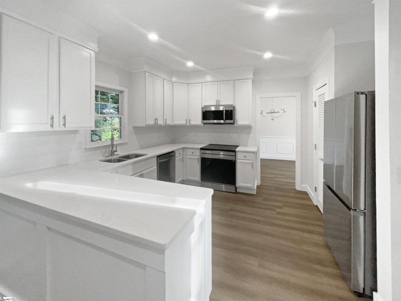 Property image 2 at 7 Riverton Court, Greer, SC 29650