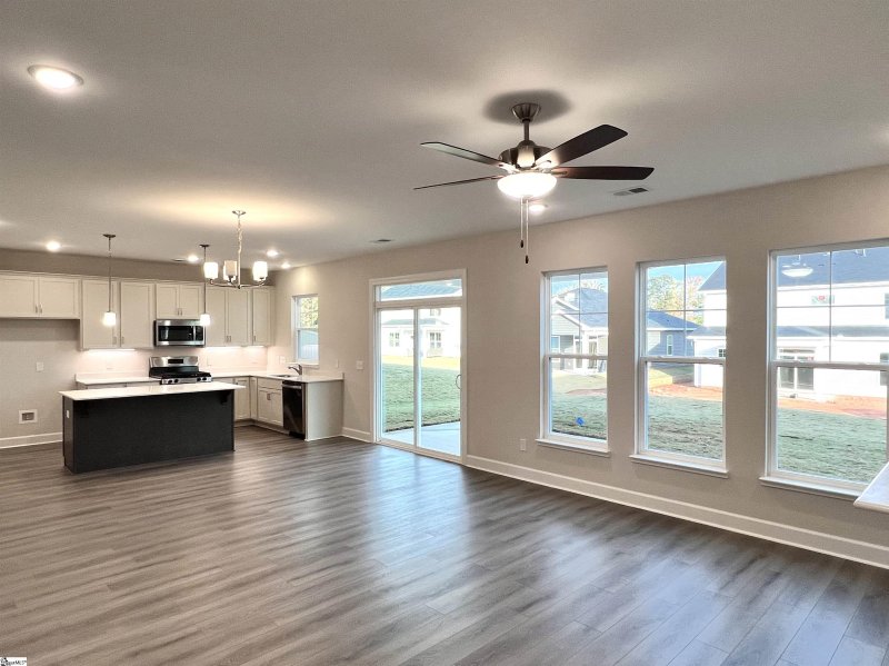 Property image 3 at 114 White Dutch Lane, Greenville, SC 29607