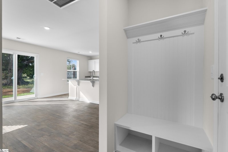 Property image 4 at 104 Southern Magnolia Lane, Laurens, SC 29360