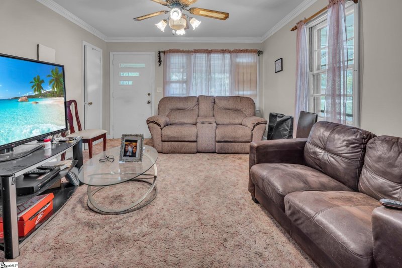 Property image 4 at 208 Derwood Circle, Greenville, SC 29617