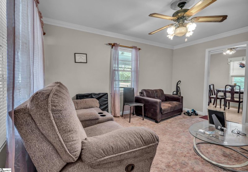 Property image 5 at 208 Derwood Circle, Greenville, SC 29617