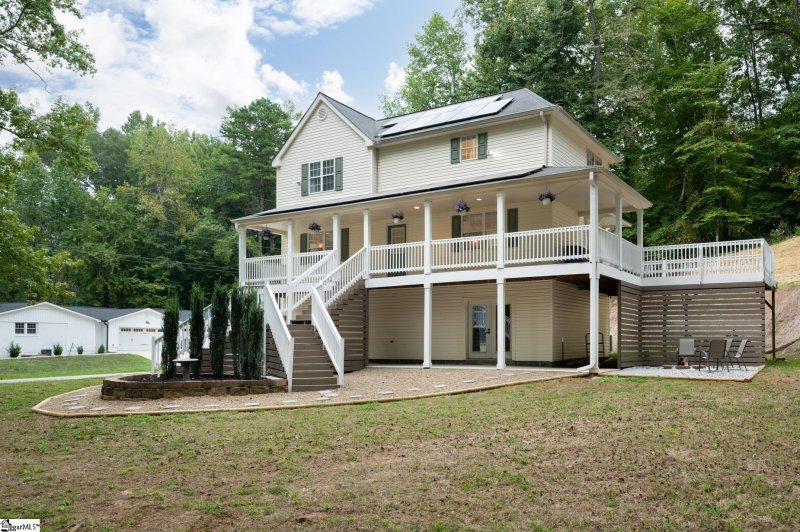 Property image 3 at 201 Riverview Drive, Greenville, SC 29611