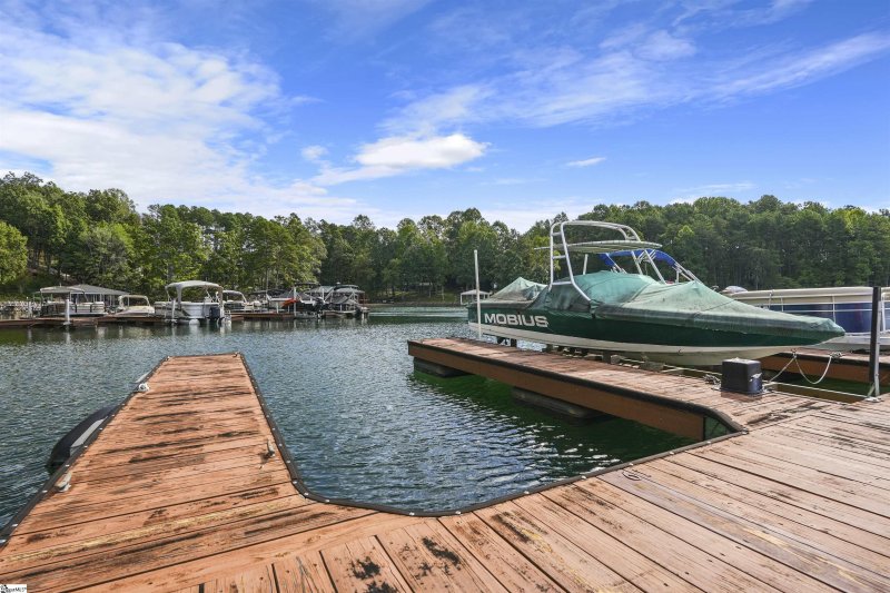 Property image 2 at 0 E Waterford Drive, Seneca, SC 29672