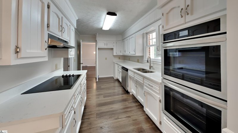 Property image 4 at 608 N Almond Drive, Simpsonville, SC 29861