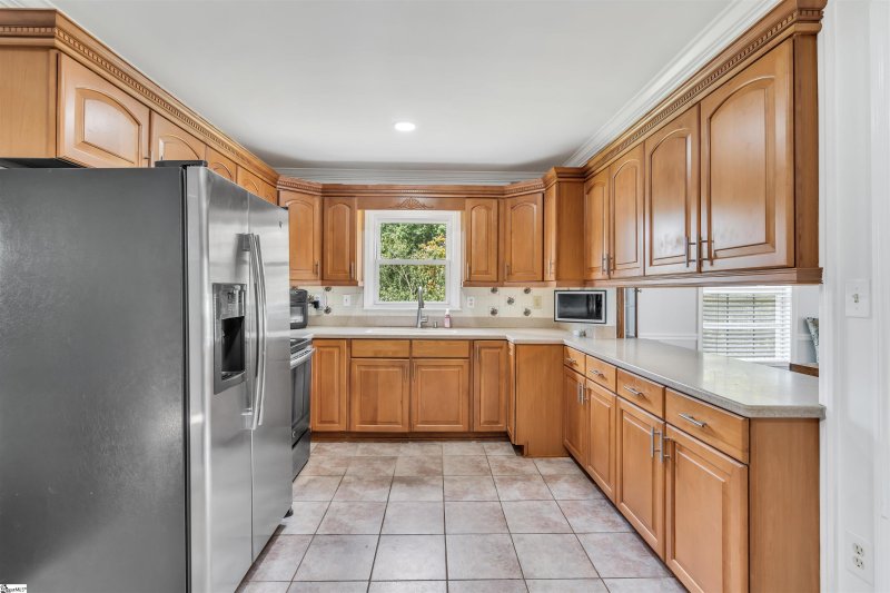 Property image 5 at 20 Crane Avenue, Greenville, SC 29617