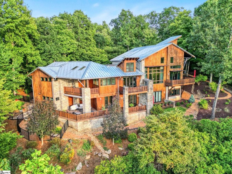 Property image 5 at 19 Peakwood Trail, Marietta, SC 29661