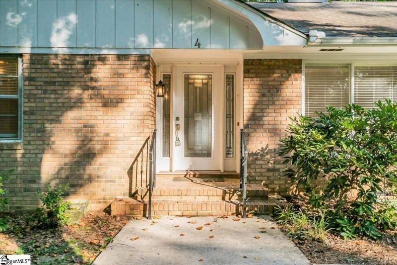 Property image 2 at 4 Rosebrier Lane, Taylors, SC 29687