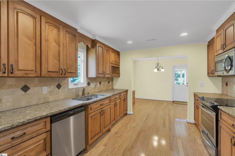 Property image 5 at 20 Woodtrace Circle, Greenville, SC 29615