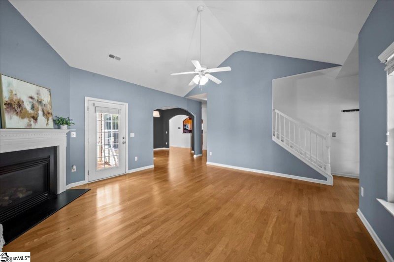 Property image 3 at 609 Summerville Way, Greenville, SC 29609