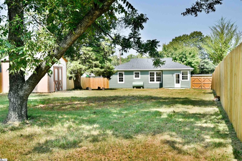 Property image 3 at 211 McDowell Street, Greenville, SC 29611