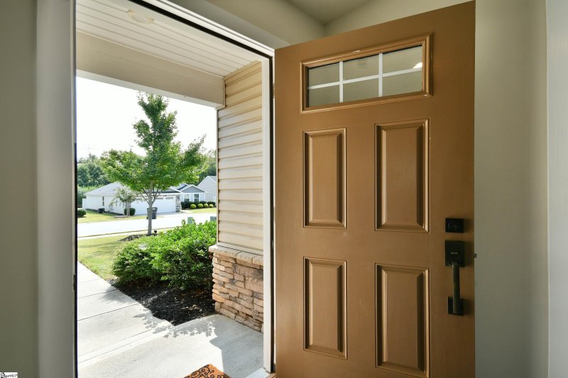 Property image 3 at 637 Lynndale Court, Greenville, SC 29617