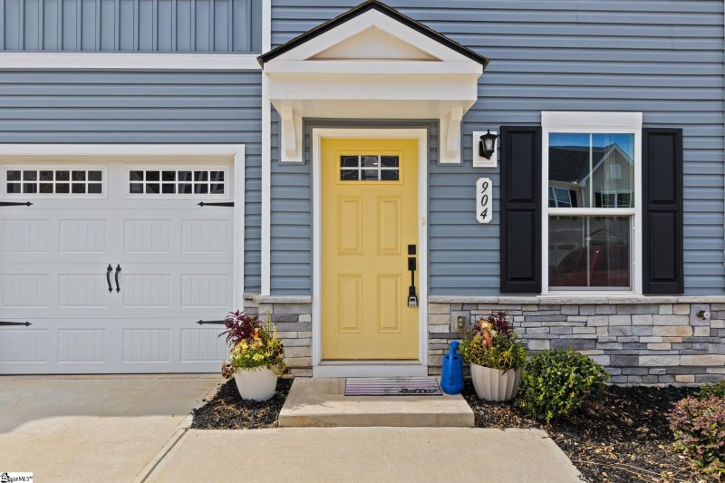 Property image 2 at 904 Leyburn Lane, Greenville, SC 29617-1265