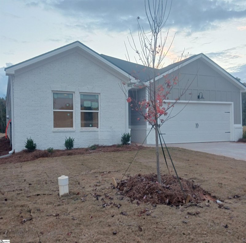 Property image 2 at 252 Juniper Valley Circle, Piedmont, SC 29673