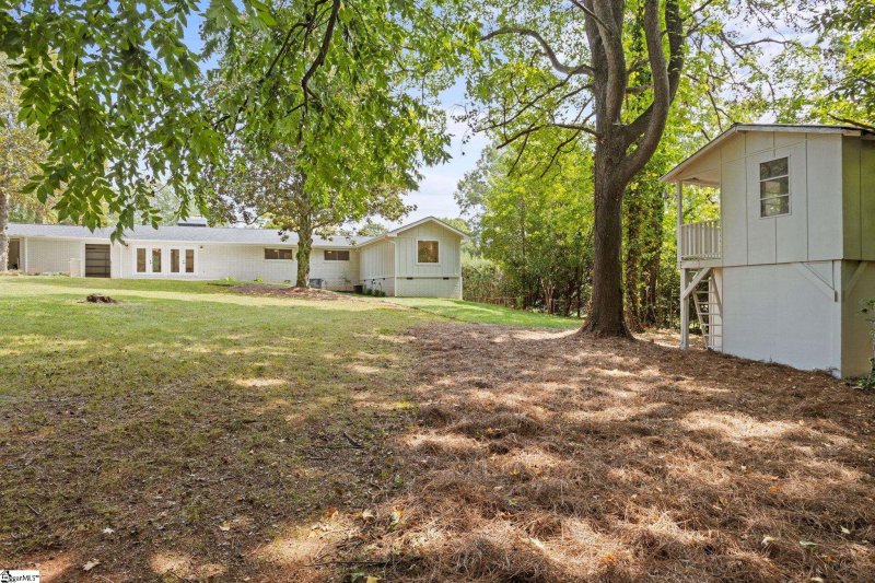 Property image 4 at 8 Yancey Drive, Greenville, SC 29615