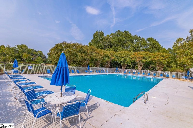 Property image 5 at 6 Fairview Lake Way, Simpsonville, SC 29680