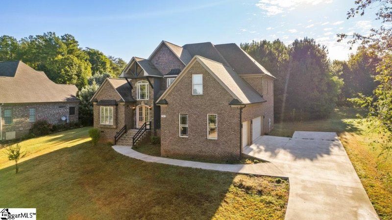 Property image 2 at 742 E Long Bay Drive, Inman, SC 29349