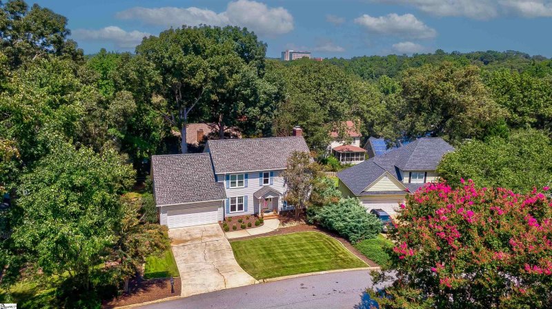 Property image 4 at 122 Woodway Drive, Greer, SC 29651