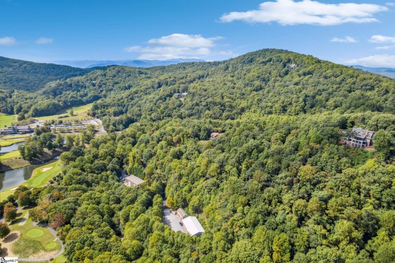 Property image 5 of 18 High Cliffe Way in The Cliffs at Glassy, Landrum, SC 29356