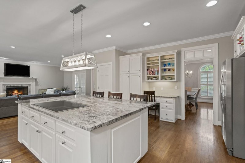 Property image 3 at 208 Winter Brook Lane, Simpsonville, SC 29681-5180