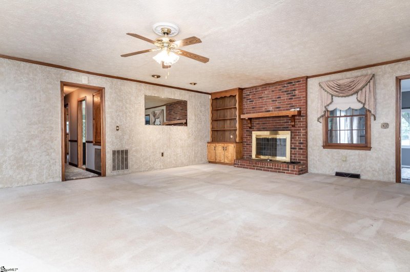 Property image 4 at 114 Wemberly Drive, Simpsonville, SC 29681