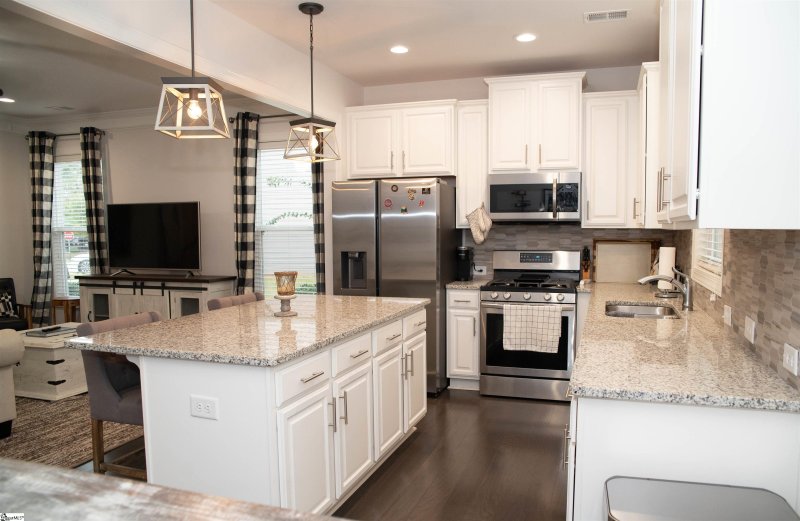 Property image 3 at 107 Hartland Place, Simpsonville, SC 29680