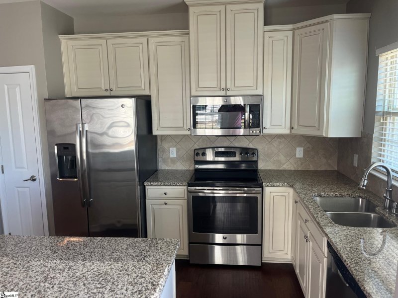 Property image 5 at 422 Christiane Way, Greenville, SC 29607-5568