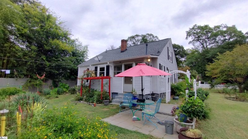 Property image 5 at 126 E Wilburn Avenue, Greenville, SC 29611-6208